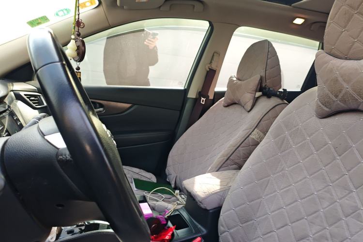 Used Nissan X-Trail 2015 2.0L CVT Comfort MAX Edition 2WD Left Front Seat