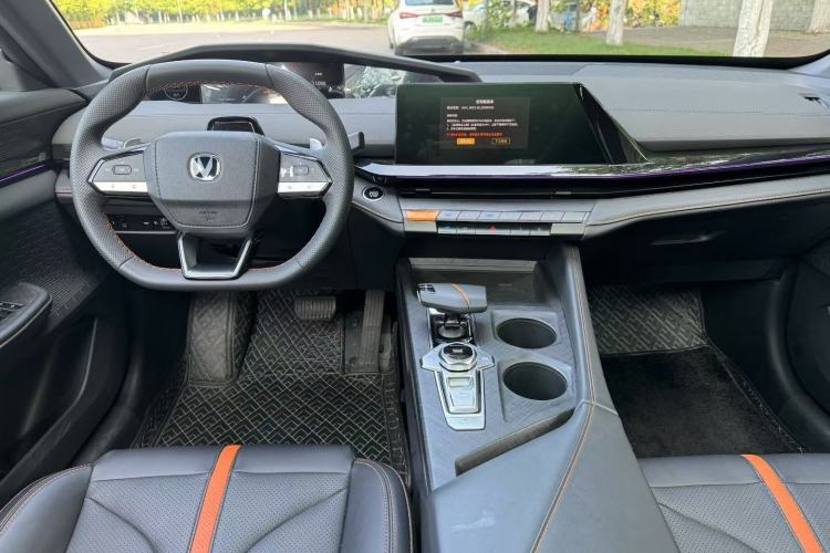 Used Changan UNI-V 2024 1.5T Prestige Edition