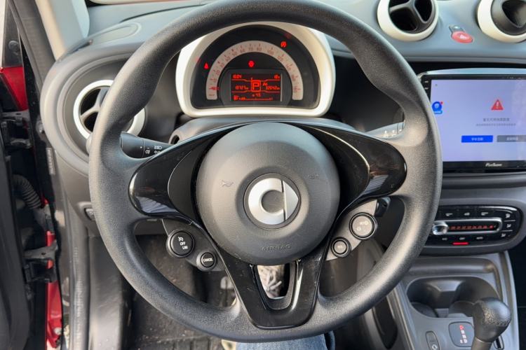 Used smart fortwo 2018 1.0L 52kW Hardtop Dynamic Version China V
