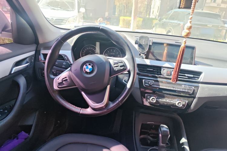 Used BMW X1 2016 sDrive18Li Fashion Model Steering Wheel