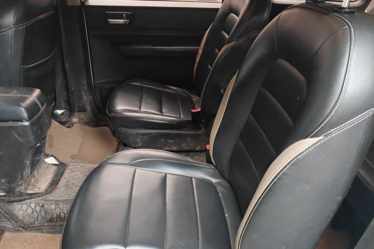 Used Wuling Hongguang PLUS 2019 1.5T Manual Luxury 7-Seater
