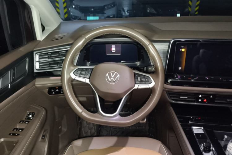 Used Volkswagen Viloran 2022 380TSI Prestige Edition Steering Wheel