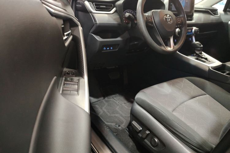 Used Toyota RAV4 2020 2.0L CVT Two-Wheel Drive Fashion Edition
