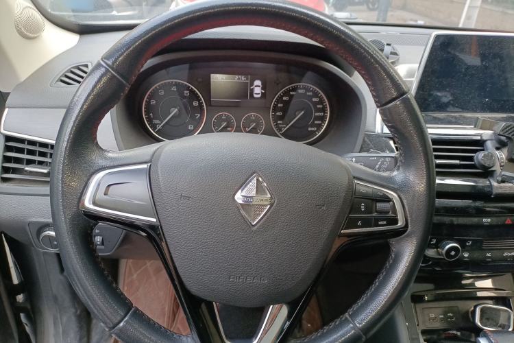Used BORGWARD BX5 2017 20TGDI Automatic Two-Wheel Drive Pioneer Edition Steering Wheel