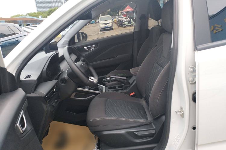 Used Wuling Alvez 2022 1.5L Manual Free-Style Model