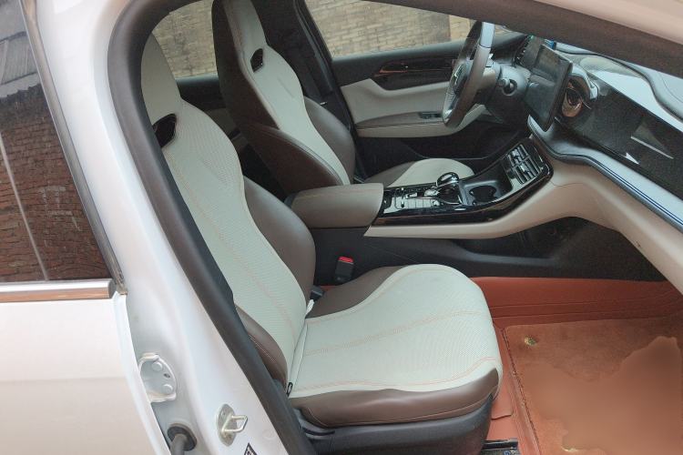 Used BYD Qin PLUS 2024 HONOR Edition DM-i 55KM Leading Model
