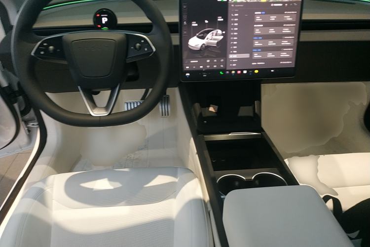 Used Tesla Model 3 2025 Model Long-Range Rear-Wheel-Drive Version Center Console