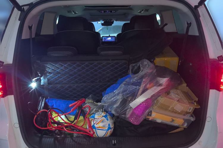 Used Roewe iMAX8 2021 400TGI Supreme Series Prestige Edition Trunk