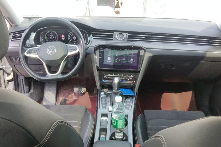 Used Volkswagen Magotan 2020 330TSI DSG Luxury Edition Center Console