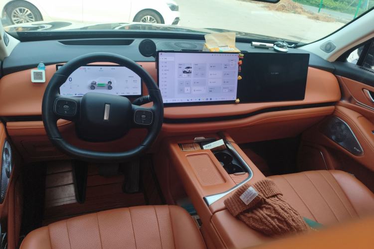 Used Wey Lanshan 2025 Four-Wheel Drive Max
