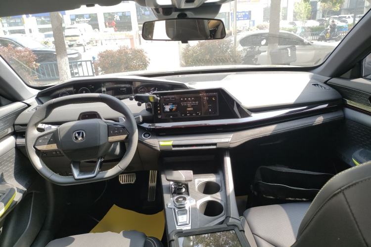 Used CHANGAN UNI-V 2022 1.5T Sport Edition