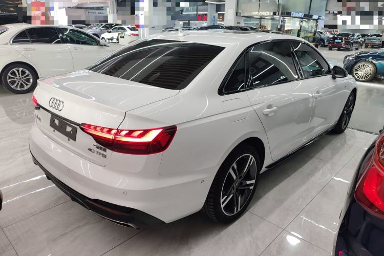 Used Audi A4L 2022 40 TFSI Luxury Dynamic Model
