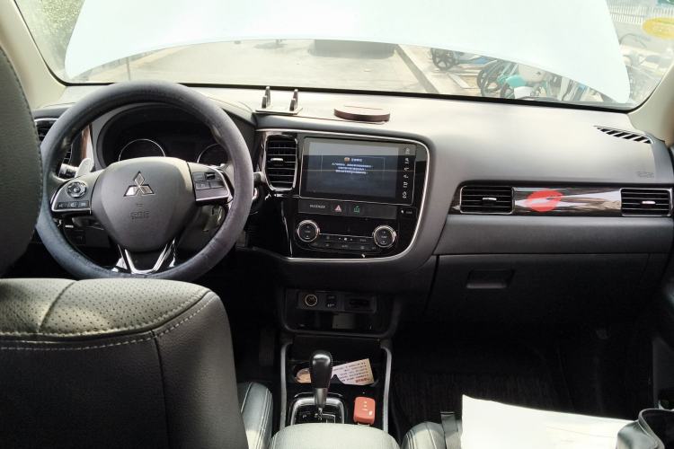 Used Mitsubishi Outlander 2016 2.4L 4x4 Elite Edition 5 Seats