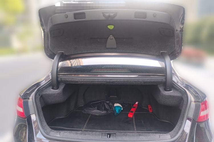 Used Geely Auto Emgrand GT 2015 1.8T Flagship Model Trunk