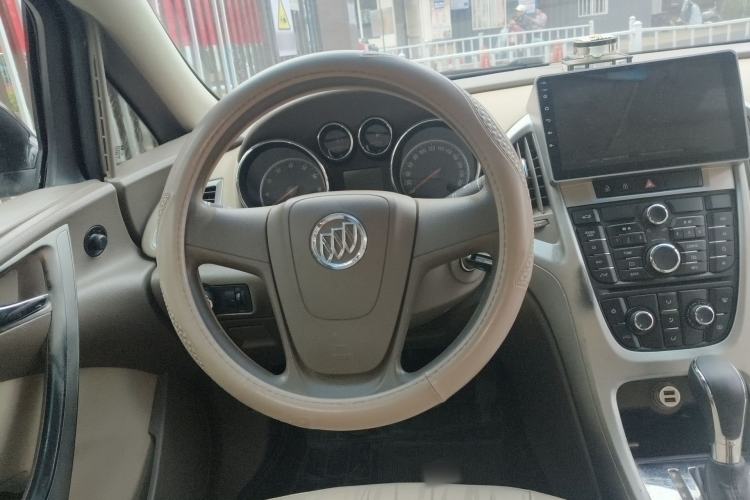 Used Buick GT 2013 GT 1.6L Automatic Comfort Edition Steering Wheel