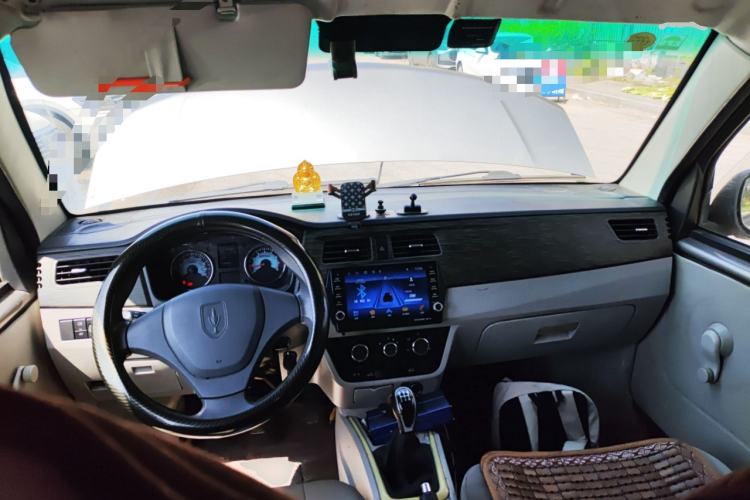 Used Jinbei New Hiace X30L 2021 1.5L Wealth Central Air Conditioning Edition Van China VI Standard SWC15M Center Console