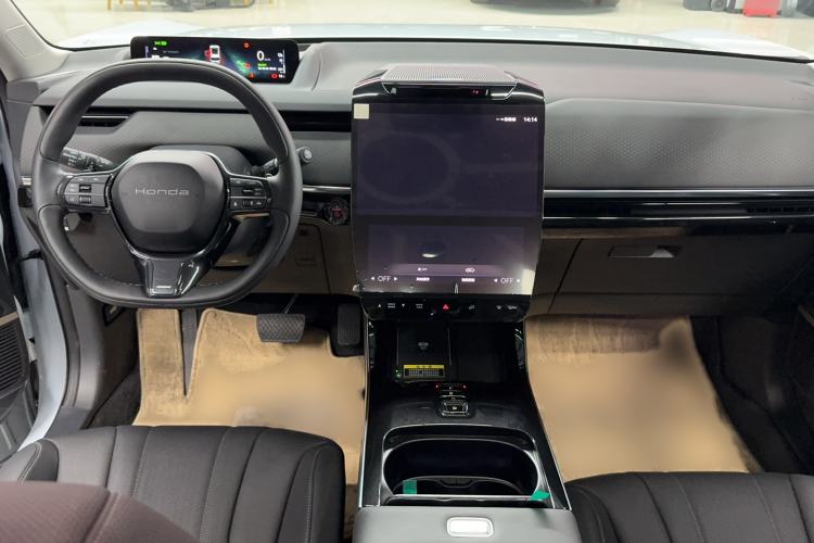 Used Honda P7 2025 Rear-Drive Long-Range Pro
