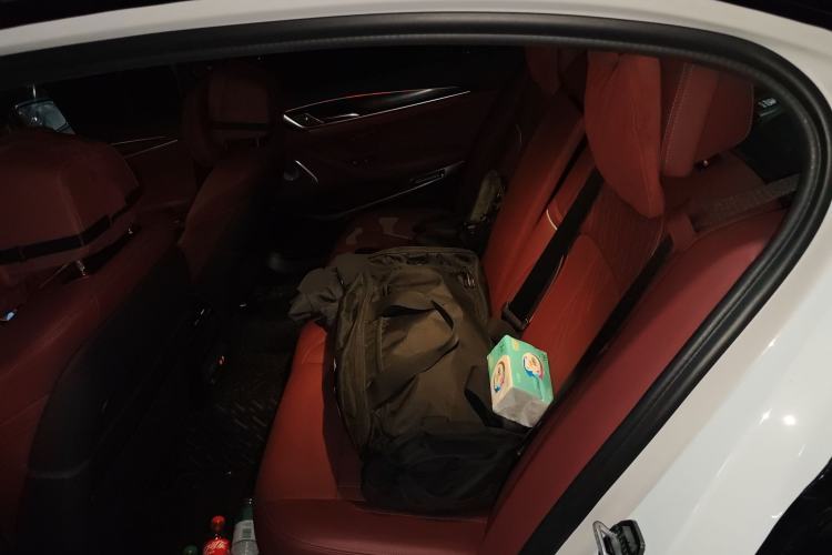 Used BMW 5 Series New Energy 2021 535Le Pioneer Edition M Sport Package Left Rear Seat