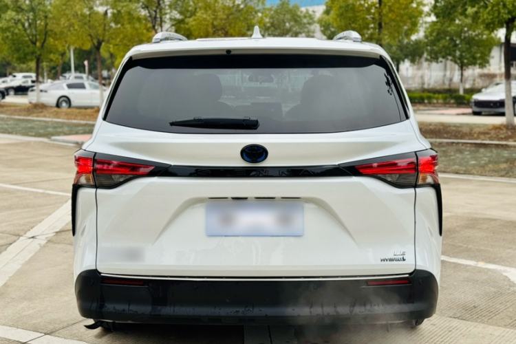 Used Toyota Sienna 2021 2.5L Hybrid Comfort Edition
