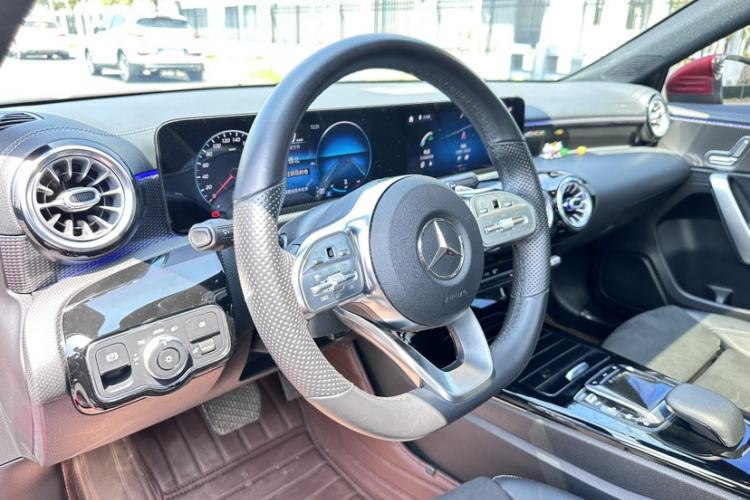 Used Mercedes-Benz A-Class 2020 Restyled A 200 L Sport Sedan Fashion Version Interior 5
