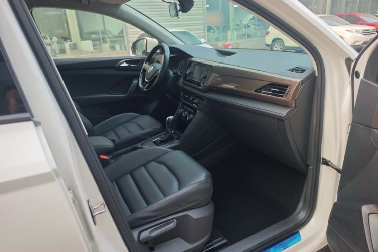 Used Volkswagen Tharu 2020 280TSI Two-Wheel Drive Comfort Edition China VI Standard Interior 3