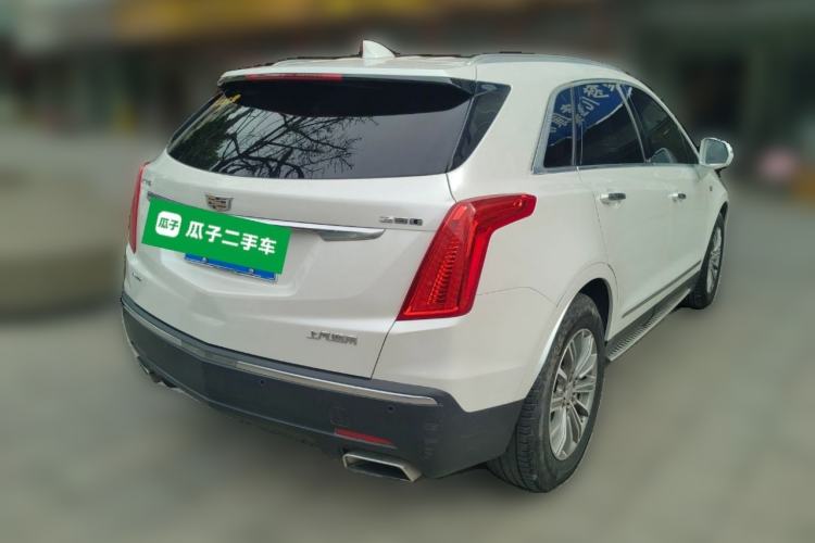 Used Cadillac XT5 2018 28T Four-Wheel Drive Luxury Model Rear Right 45 Deg