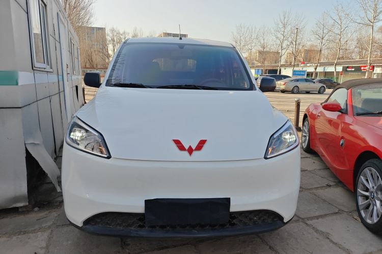 Used Wuling Hongguang New Energy 2024 All-Electric Model 300KM Standard Version
