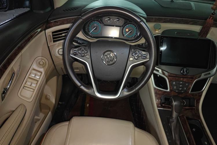 Used Buick LaCrosse 2013 2.0T SIDI Technology Version Steering Wheel