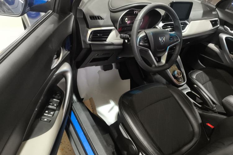 Used Baojun 510 2017 1.5L Automatic Fashion Model
