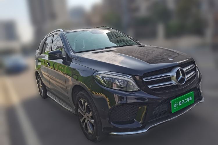 Used Mercedes-Benz GLE 2016 GLE 320 4MATIC Dynamic Edition Front Right 45 Deg