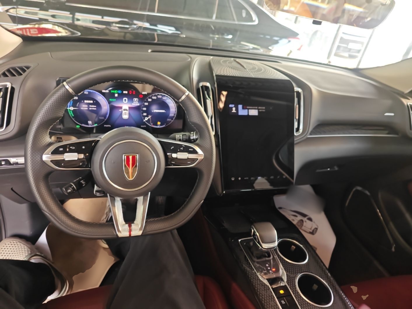 Hongqi HS3 PHEV 2025 Model 117km Jingwei Edition — снимка 12