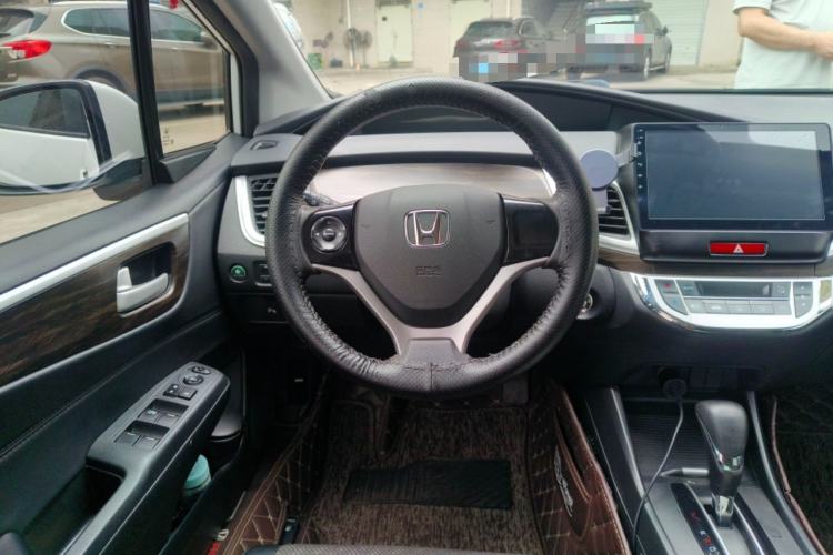 Used Honda Jade 2017 1.8L automatic Comfort version 5 seats
