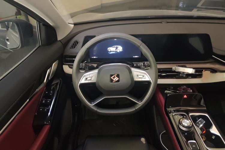 Used SOL QX 2021 300T DCT Deluxe Smart Connectivity Version