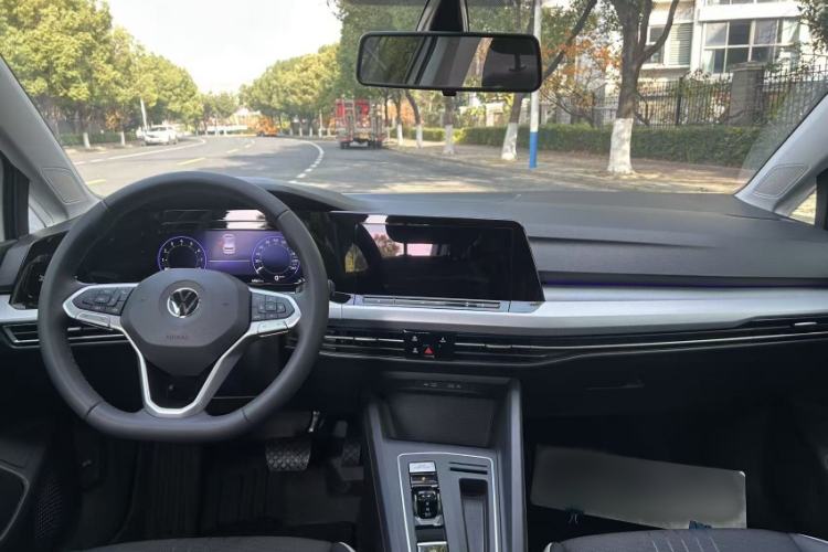 Used Volkswagen Golf 2024 280TSI DSG Pro 50th Anniversary Edition
