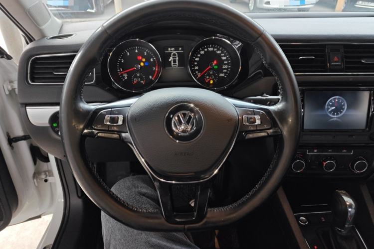 Used Volkswagen Sagitar 2018 280TSI DSG Comfort Model Steering Wheel