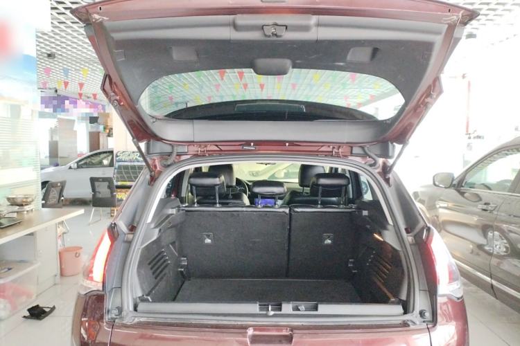 Used Peugeot 3008 2016 2.0L Automatic Classic Edition
