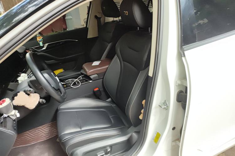 Used Bestune B70 2023 3rd Generation 1.5T Automatic Enjoyment Version 70th Anniversary Edition Left Front Seat