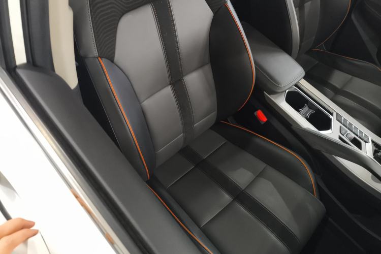 Used Geely Auto Coolray 2023 1.5T DCT Diamond Edition
