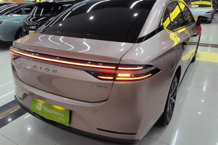 Used AION S Plus 2022 80 Tech Edition
