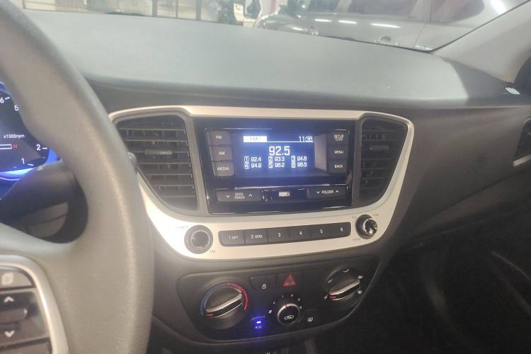 Used Hyundai Verna (new generation) 2020 1.4L CVT GLS Cool Edition Audio And AC Panel