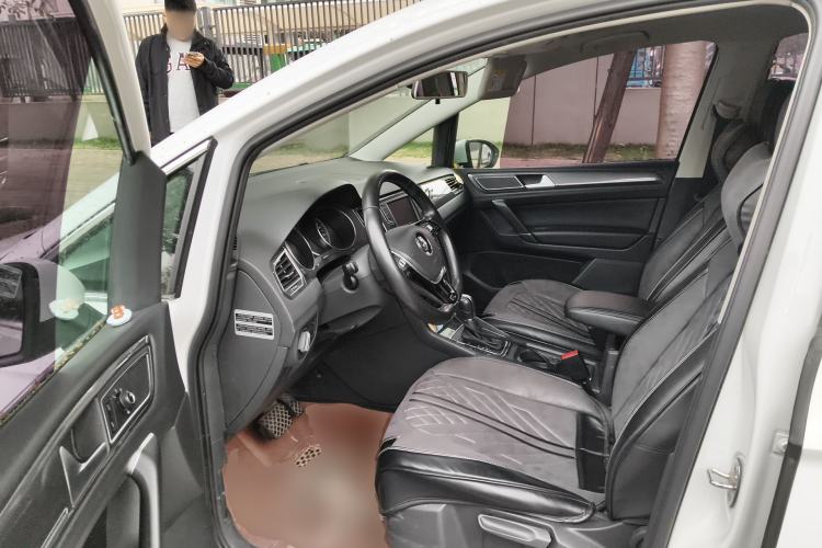 Used Volkswagen Golf Sportsvan 2016 230TSI Automatic Trend Edition Driver Seat