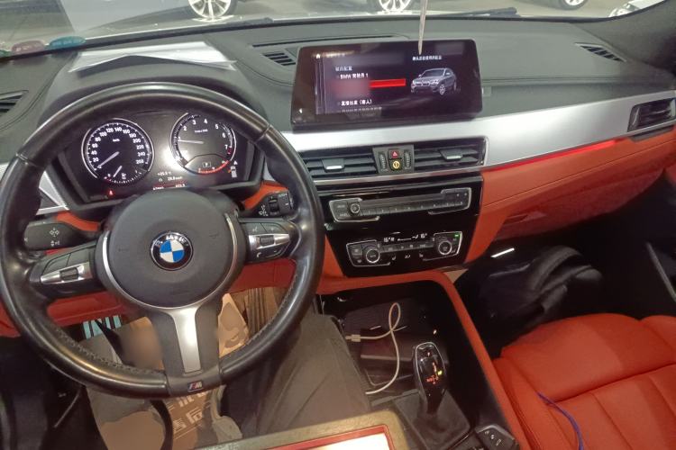 Used BMW X2 2021 sDrive25i Luxury Model with M Sport Package Center Console