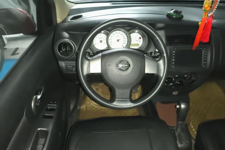 Used Nissan Livina 2010 JINRUI Edition 1.6L Automatic Standard Model
