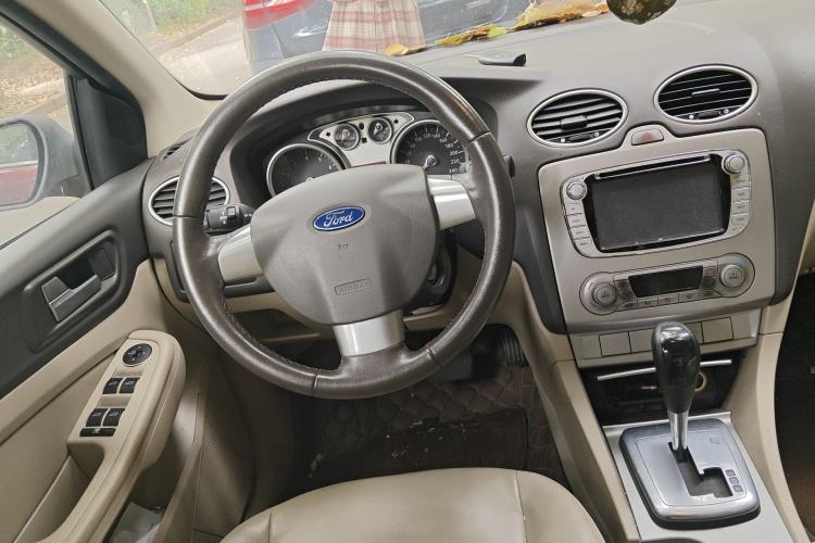 Used Ford Focus 2013 Hatchback Classic 1.8L Automatic Fashion Edition