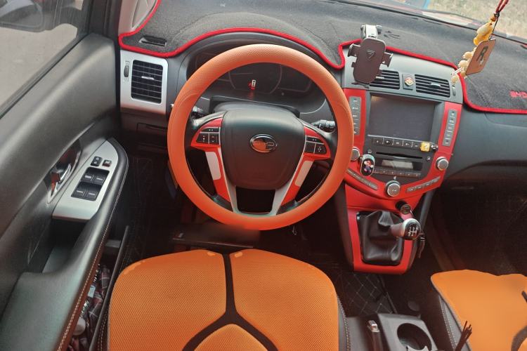 Used BYD S6 2014 2.0L Manual Elite Version 5 Seats