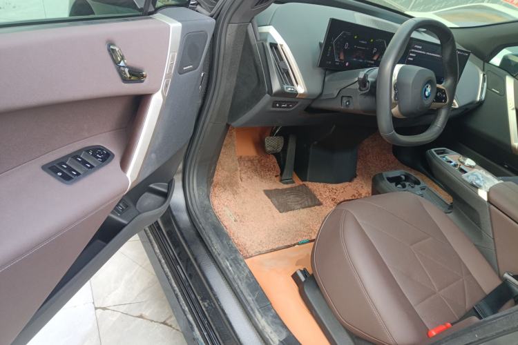 Used BMW iX 2023 xDrive40
