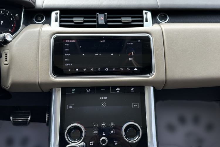 Used Land Rover Range Sport 2018 3.0 SC V6 HSE DYNAMIC Interior 5