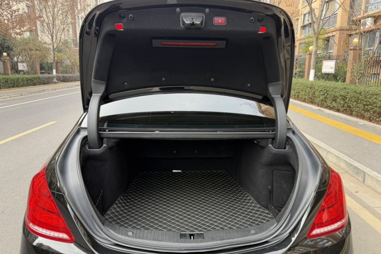 Used Mercedes-Benz S-Class 2017 S 320 L Business Model