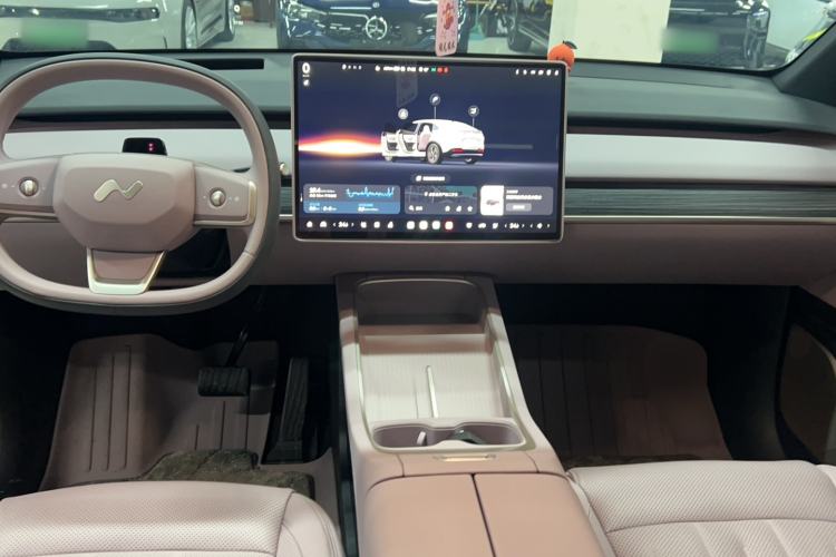 Used ONVO L60 2024 60 kWh Rear-Drive Version
