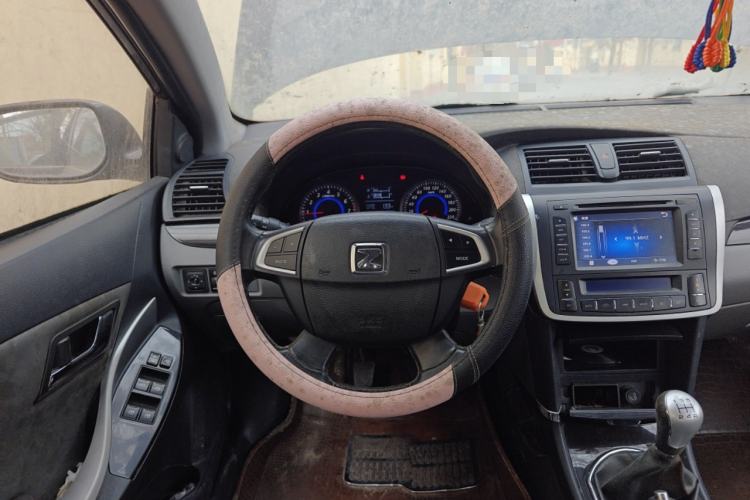 Used Zotye Z300 2012 1.5L Manual Luxury Version Steering Wheel